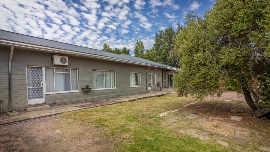 3 Bedroom Property for Sale in Wilgenhof Free State